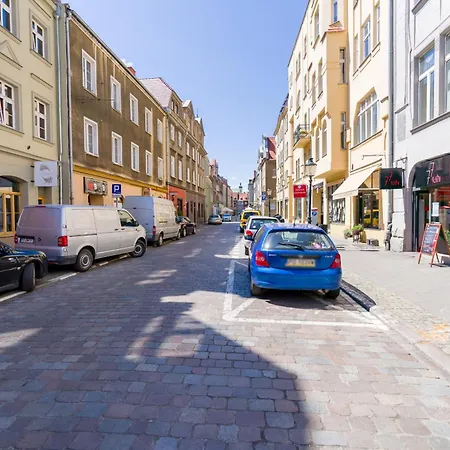 Modern One Bedroom In By Renters Apartment Poznan